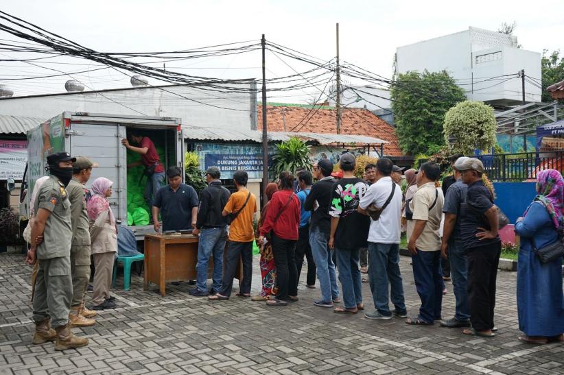 JIEP Berbagi Berkah Ramadan kepada Masyarakat Sekitar Kawasan Industri Pulogadung - Bagian 1