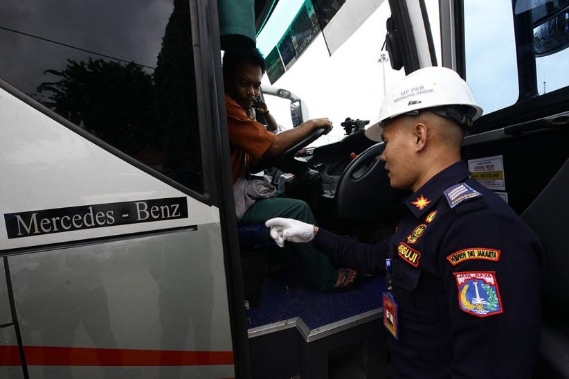 Bus Angkutan Mudik Lebaran Diperiksa Kelaikan Berkendara - Bagian 6