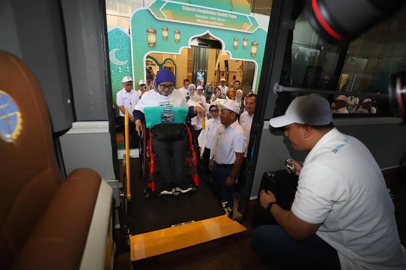 BSI Berangkatkan 3 Bus Khusus Penyandang Disabilitas Mudik ke Kampung Halaman - Bagian 2