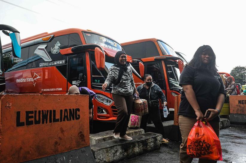 1.458 Pemudik Berangkat dari Terminal Kampung Rambutan pada H-4 Lebaran  - Bagian 5