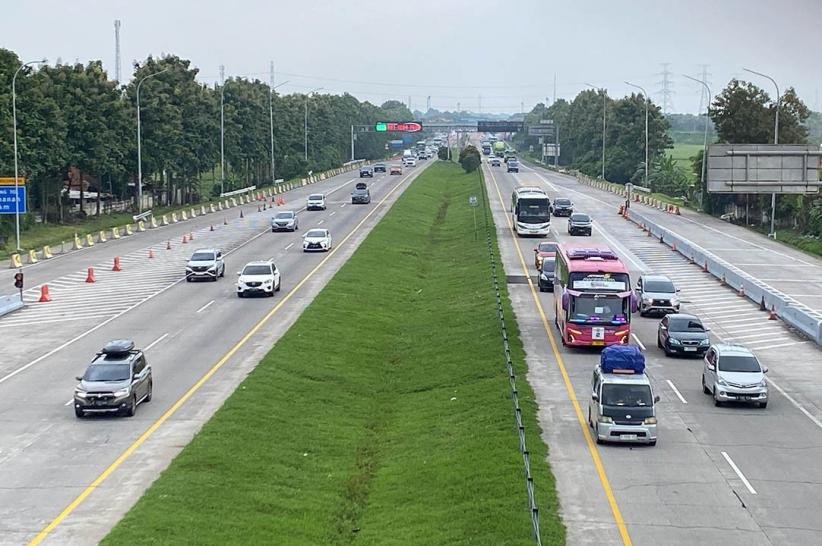 Penampakan Tol Cipali Diberlakukan One Way - Bagian 1