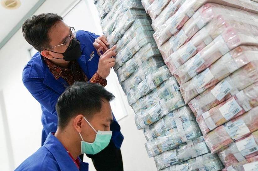 Bank Mandiri Siapkan Rp4,6 T Penuhi Kebutuhan Uang Tunai Jelang Lebaran di Jateng-DIY - Bagian 1