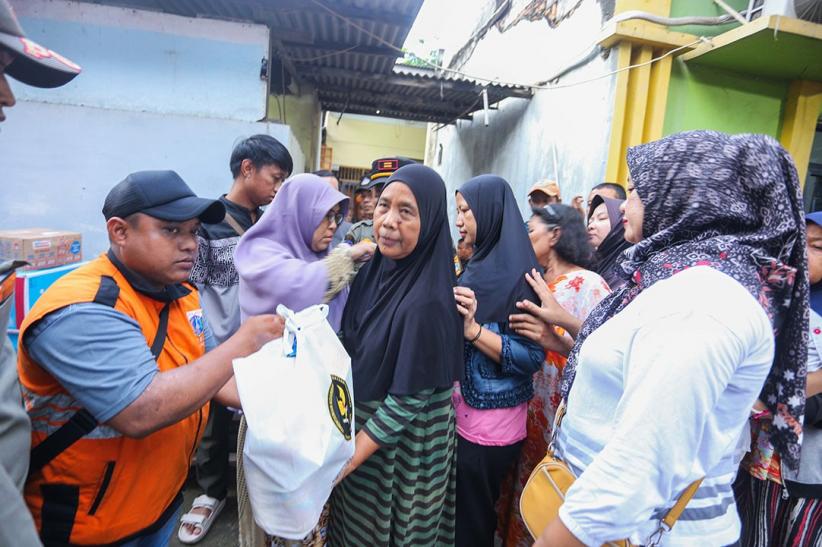 Distribusi Zakat Fitrah untuk 260 Mustahik di Cilincing - Bagian 4