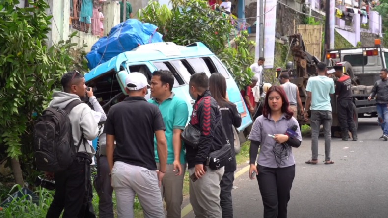Rem Blong, Elf Kecelakaan di Jalur Mudik Nagreg Bandung
