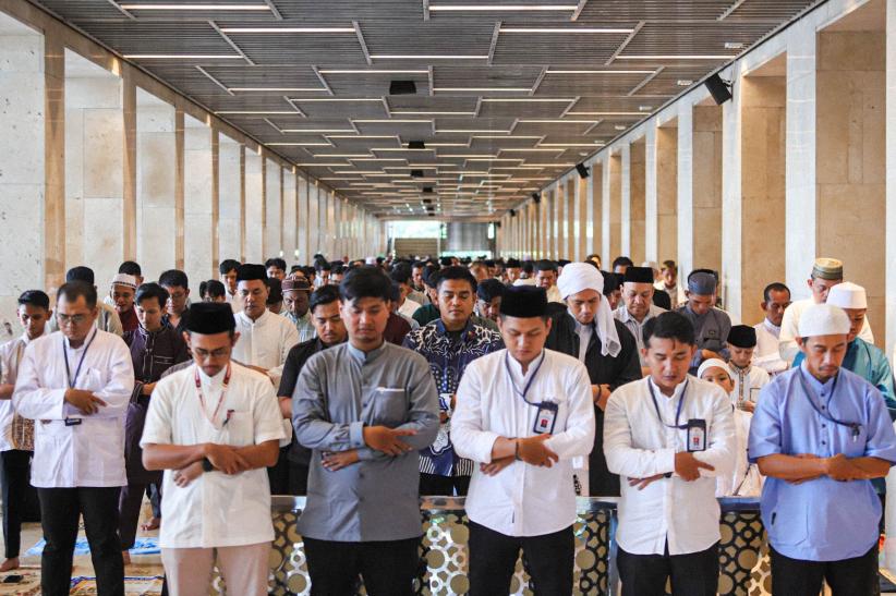 Presiden Prabowo dan Wapres Gibran Salat Idul Fitri di Masjid Istiqlal - Bagian 5