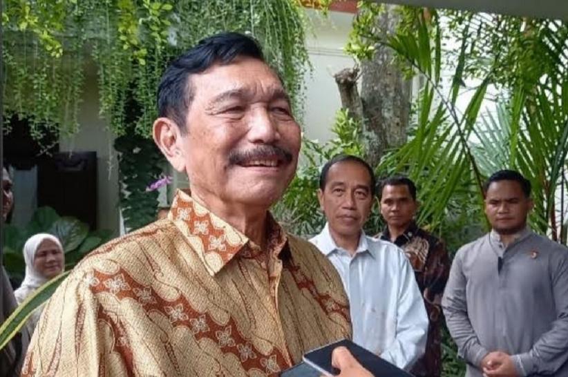 Luhut Bertemu Jokowi 1 Jam di Solo, Bahas Ekonomi hingga Pemerintahan Prabowo