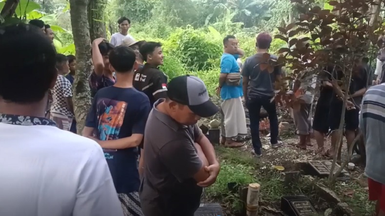 Jumlah Korban Tewas Tertimpa Pohon Tumbang saat Salat Id di Pemalang Bertambah Jadi 3 Orang