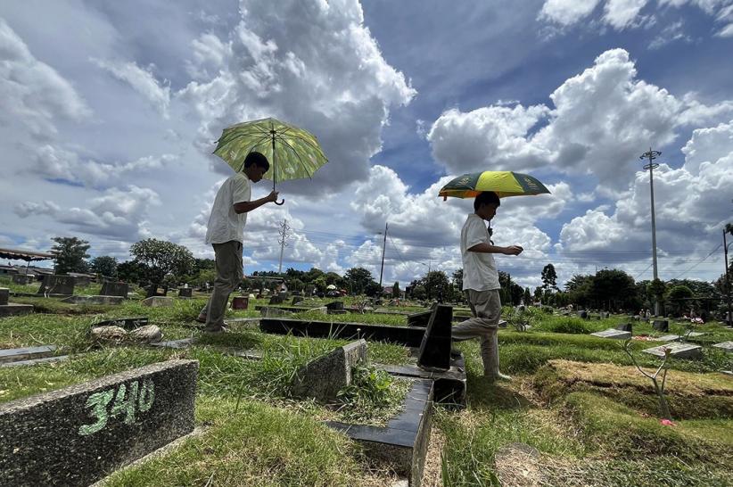 Tradisi Ziarah Makam Keluarga saat Hari Raya Idulfitri  - Bagian 1
