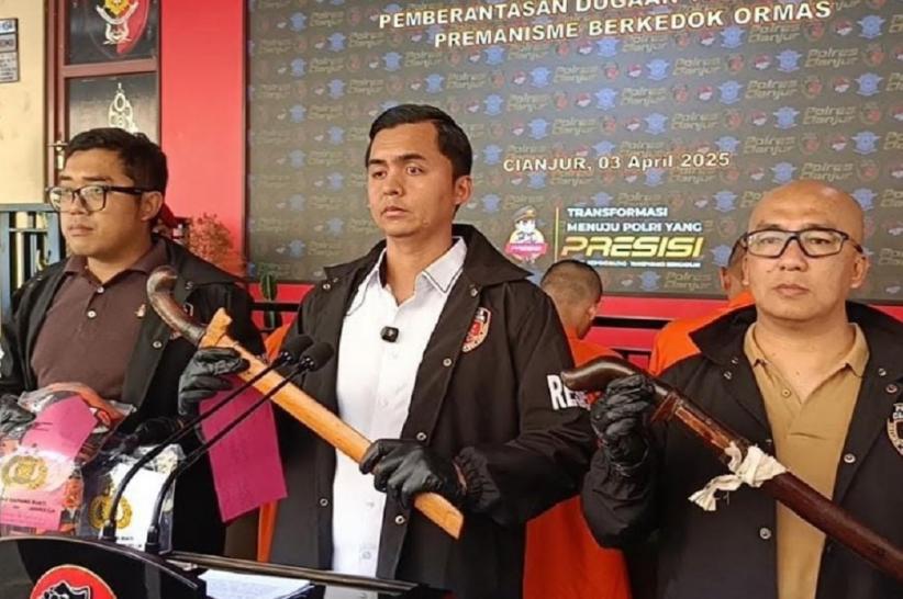 Cegat Mobil Pemudik dan Minta Uang, 4 Preman Bersajam di Cianjur Ditangkap