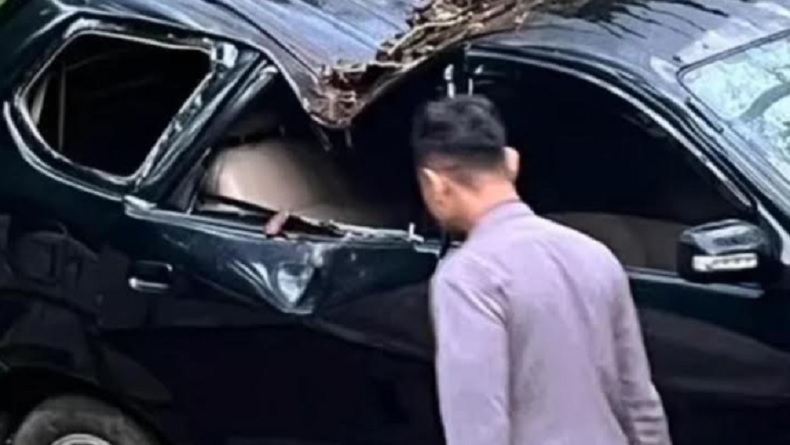 Liburan Berkemah Keluarga di Karanganyar, Wisatawan asal Solo Tewas Tertimpa Pohon Tumbang