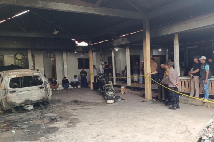 4 Kendaraan Warga Sampang Terbakar Misterius, Kapolres Pimpin Langsung Olah TKP