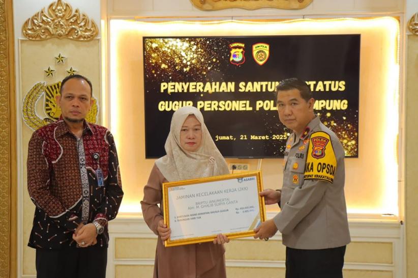 Penyerahan Manfaat JKK kepada Keluarga 3 Anggota Polri Gugur di Lampung - Bagian 3