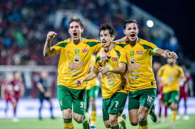 Hasil Super League: Bermain 10 Orang, Persebaya Curi Poin dari PSBS Biak