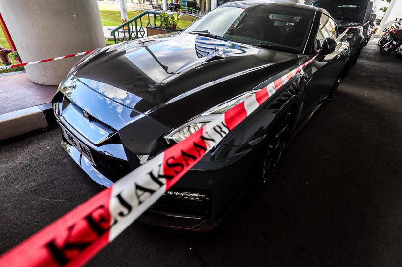 Kejagung Sita Kendaraan Mewah Hasil Kasus Dugaan Suap PN Jakarta Pusat - Bagian 2