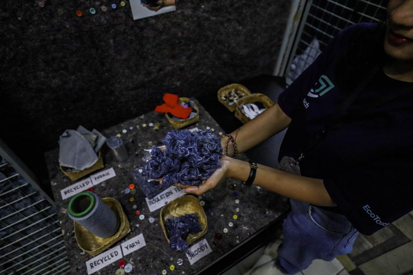 Begini Proses Daur Ulang Limbah Pakaian Bekas Jadi Produk Bernilai Tinggi - Bagian 6