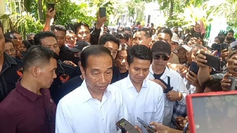 Jokowi Janji Tunjukkan Ijazah Asli di Pengadilan