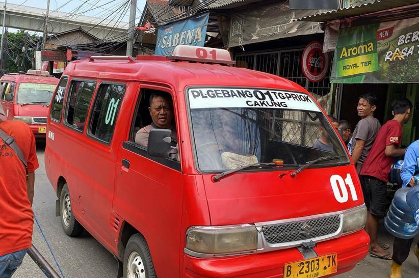 Macet Tanjung Priok Masih Berlanjut - Bagian 4