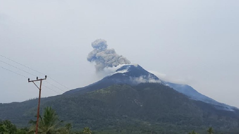 title Gunung Lewotobi Laki-Laki Kembali Erupsi, Wisatawan Diminta Tak Beraktivitas Radius 5 Km Gunung Lewotobi Laki-Laki Kembali Erupsi, Wisatawan Diminta Tak Beraktivitas Radius 5 Km