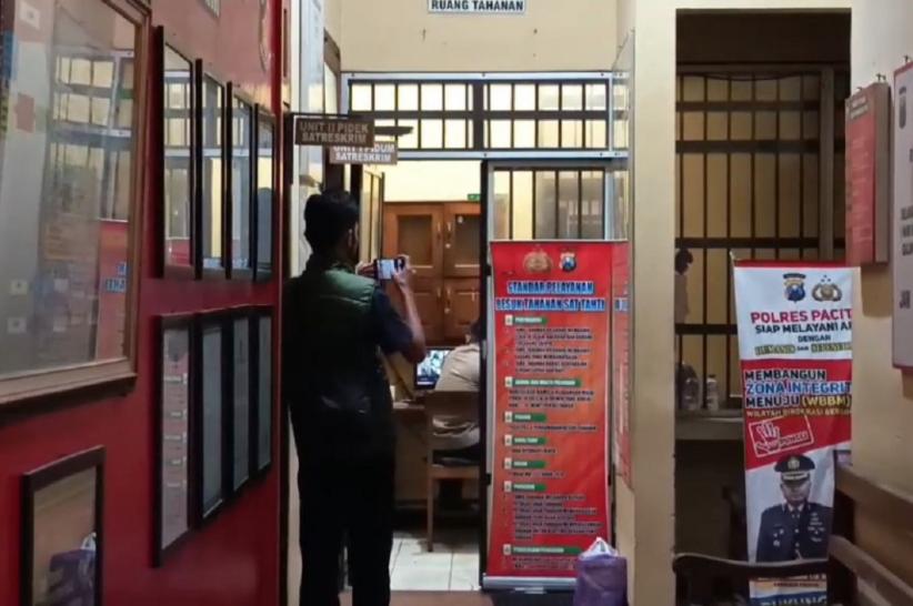 title Aiptu LC Anggota Polres Pacitan Dipecat usai Terbukti Perkosa Tahanan Wanita Aiptu LC Anggota Polres Pacitan Dipecat usai Terbukti Perkosa Tahanan Wanita