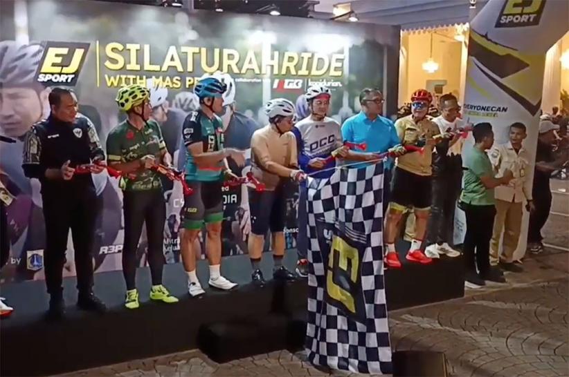 Gubernur Pramono Anung Gowes Bareng Komunitas Sepeda - Bagian 2