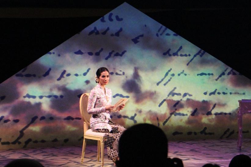 Gagasan Kartini Bergema Kembali Lewat Pembacaan Surat oleh Seniman Multigenerasi - Bagian 2