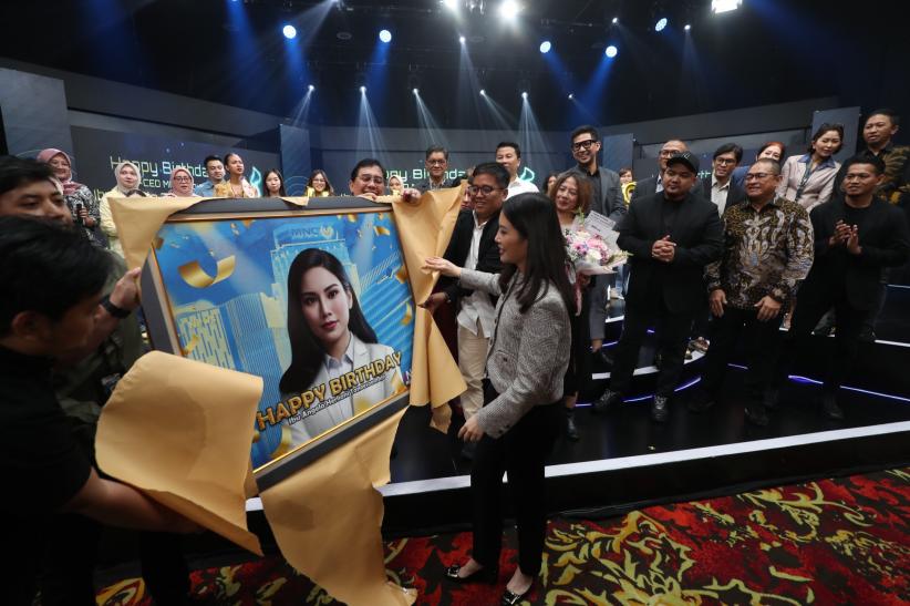 iNews Media Group Berikan Kejutan Ulang Tahun ke-38 untuk Angela Tanoesoedibjo - Bagian 2