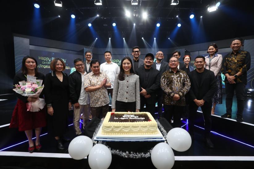 iNews Media Group Berikan Kejutan Ulang Tahun ke-38 untuk Angela Tanoesoedibjo - Bagian 3