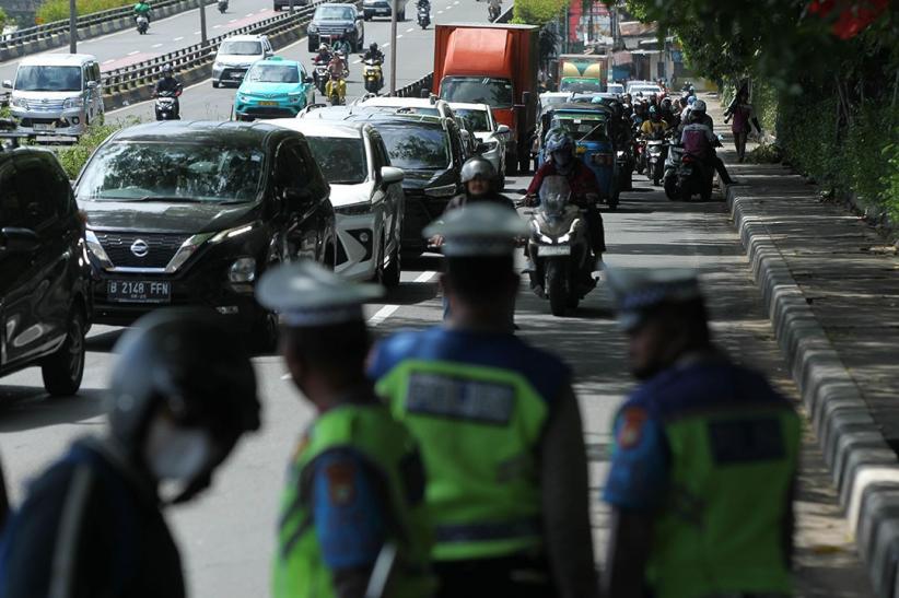 Nekat Lawan Arah, Puluhan Pemotor Kena Tilang - Bagian 1