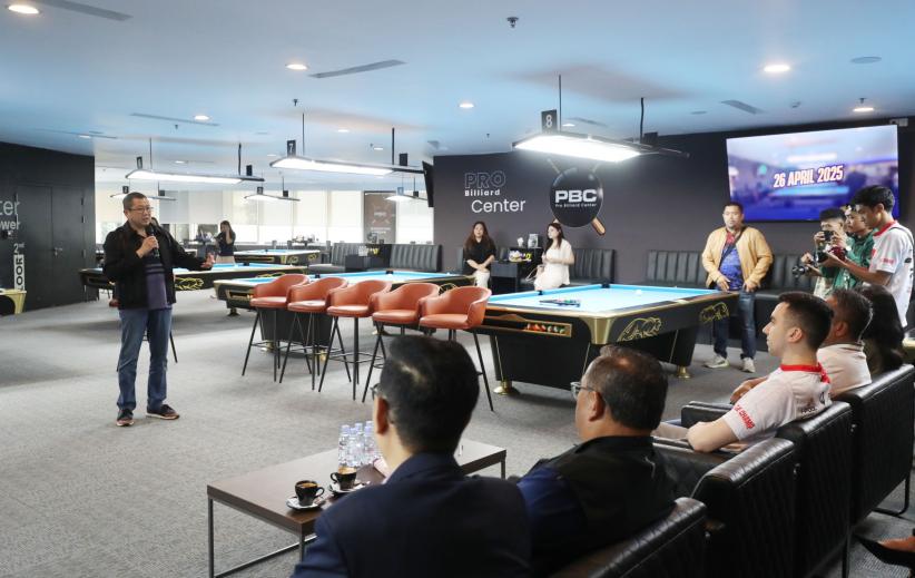 Juara Dunia Biliar Fedor Gorst Puji Fasilitas Pro Billiard Center - Bagian 3