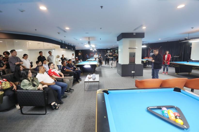 Juara Dunia Biliar Fedor Gorst Puji Fasilitas Pro Billiard Center - Bagian 5