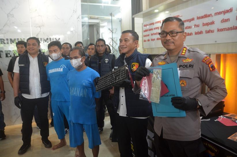 Begini Modus Gadai Mobil dengan STNK Palsu, Pelaku Curi Kendaraan di Mal - Bagian 2