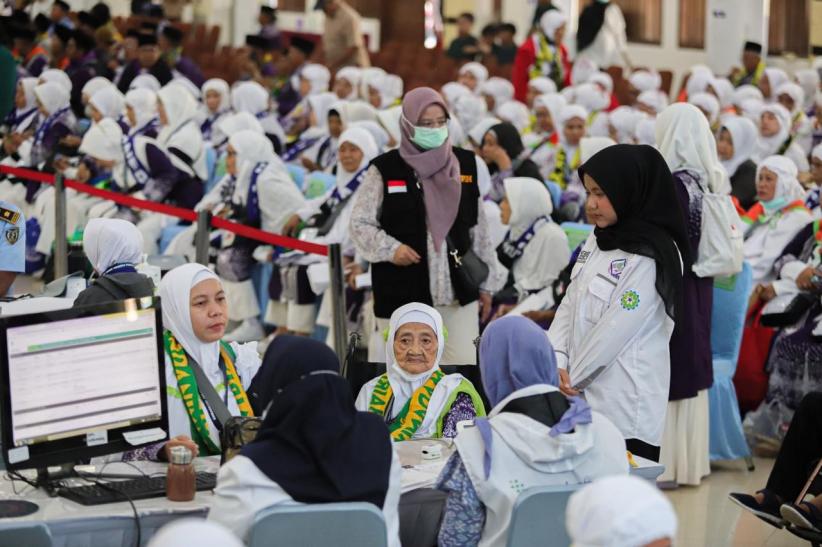 Calon Jemaah Haji 2025 Mulai Berdatangan ke Asrama Pondok Gede - Bagian 3