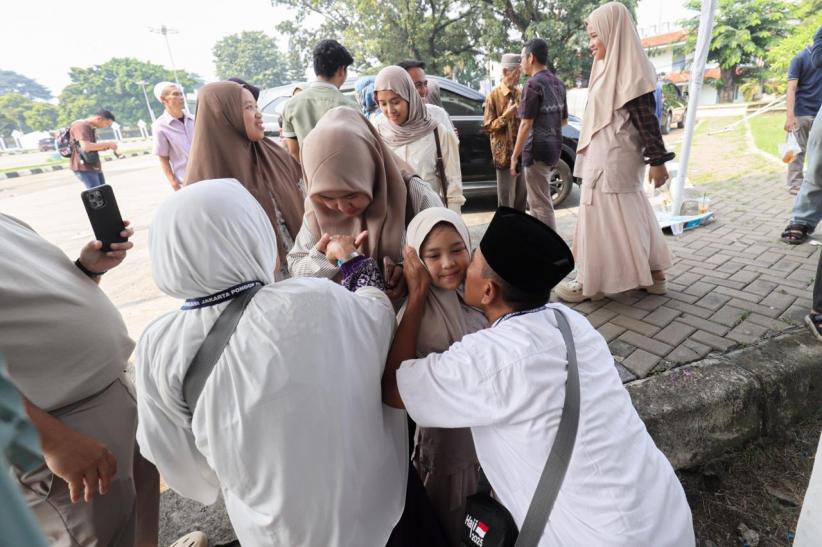 Calon Jemaah Haji 2025 Mulai Berdatangan ke Asrama Pondok Gede - Bagian 2