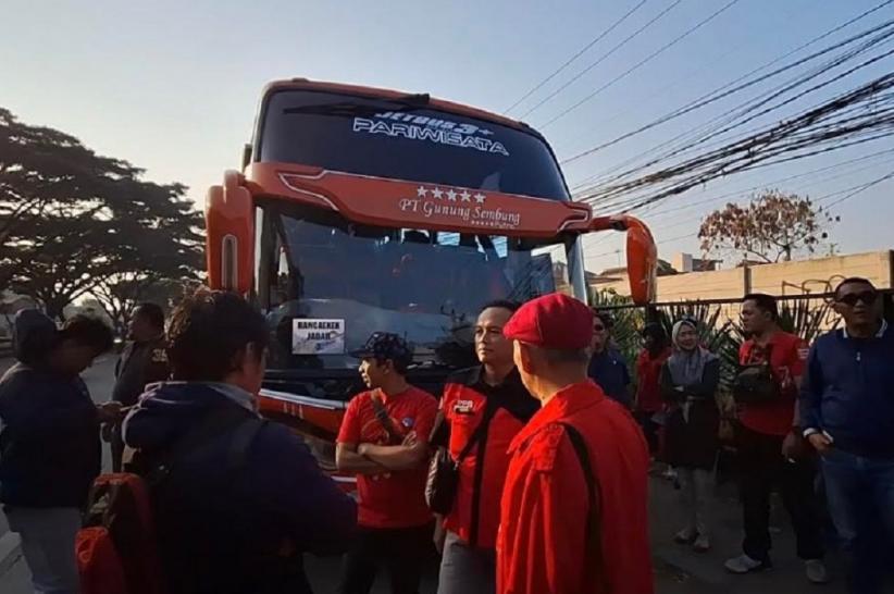 Peringatan May Day 2025, Ratusan Buruh Bandung Raya Berangkat Aksi ke Jakarta