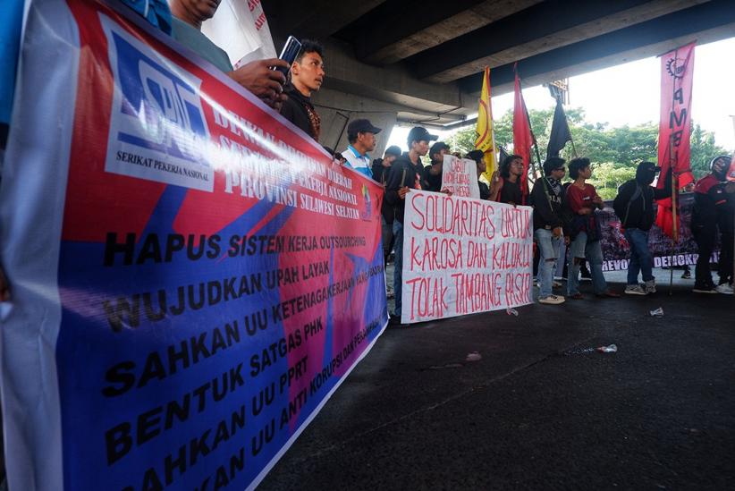Buruh dan Mahasiswa Bersatu pada Aksi May Day di Makassar - Bagian 3