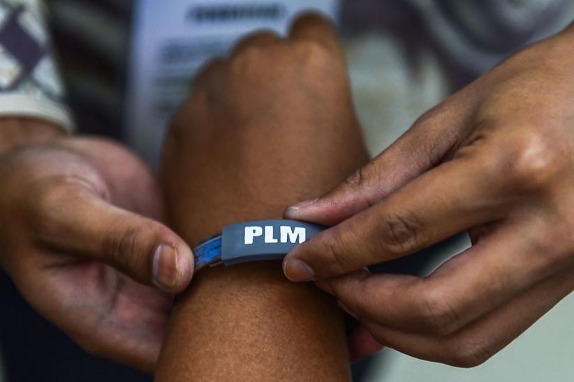 Potret Jemaah Haji Kloter Pertama Embarkasi Palembang  - Bagian 5