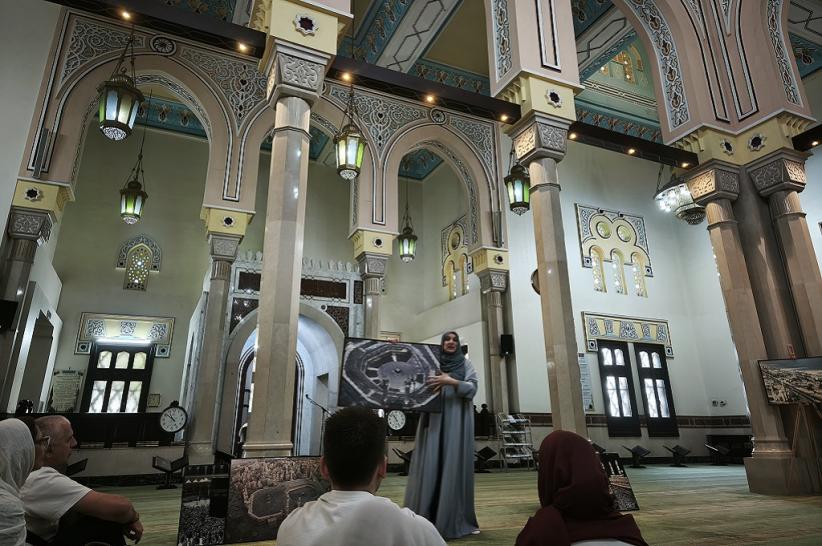 Ketika Seorang Katolik Belajar Mengenal Islam di Masjid Jumeirah Dubai