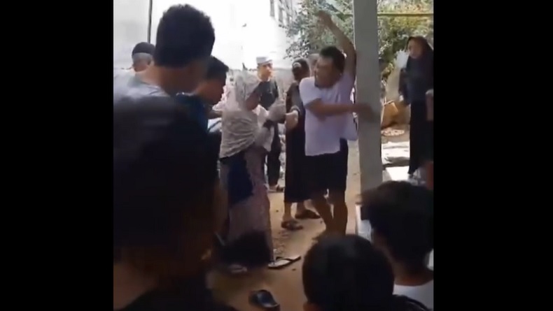 Nenek di Cianjur Dipukuli Dituduh Culik Anak, Padahal Hanya Minta Tolong karena Kelelahan