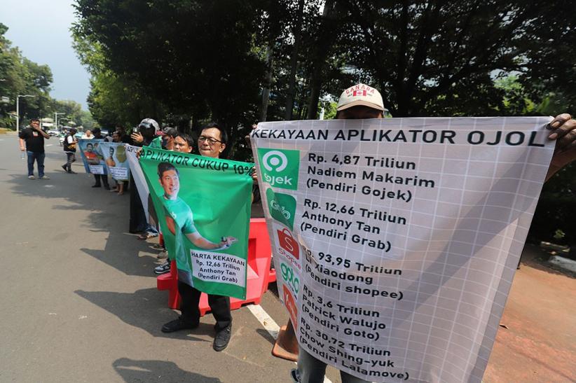 Protes! Driver Ojek Online Desak Potongan Aplikator Maksimal 10 Persen - Bagian 4