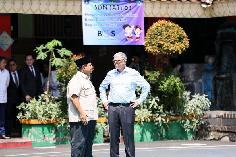 Momen Presiden Prabowo dan Bill Gates Tinjau Makan Bergizi Gratis di Pulogadung - Bagian 5