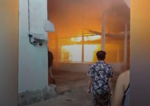 Kebakaran Pasar Mojoduwur Jombang, 20 Kios Ludes Dilalap Api