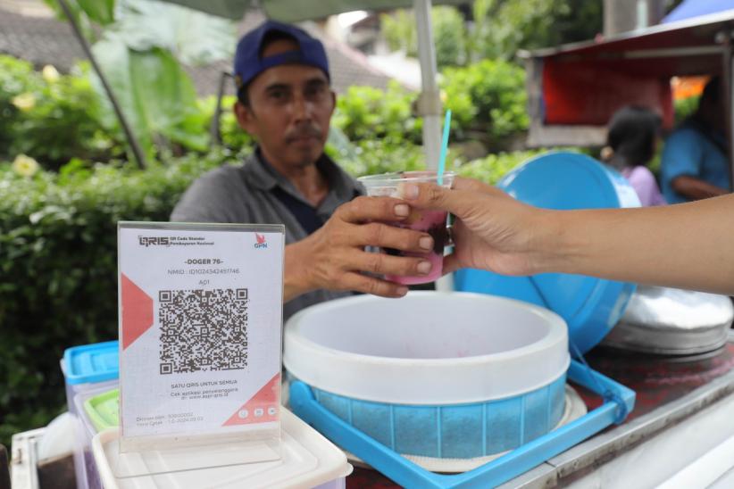 Pengguna QRIS pada Triwulan I 2025 Capai 56,3 Juta Merchant - Bagian 1