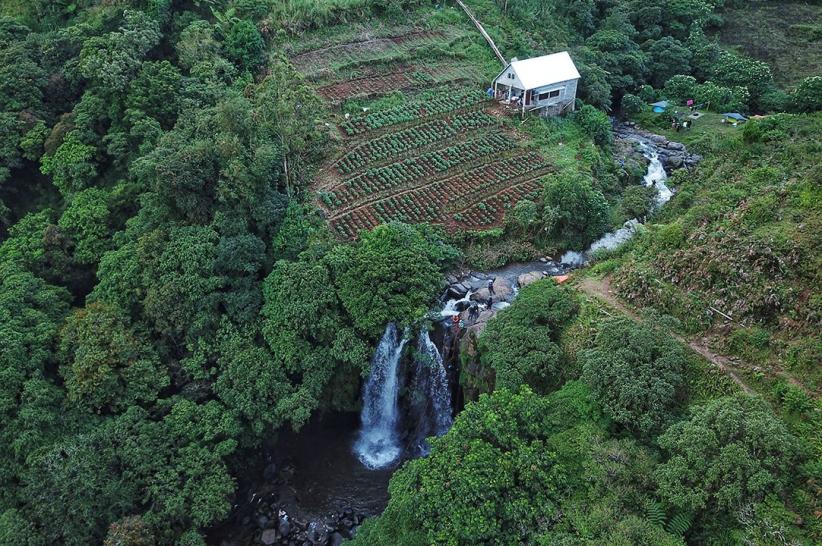 Ekspedisi Ekstrem! Meluncur di Atas Batu Curam Air Terjun Lembanna - Bagian 2