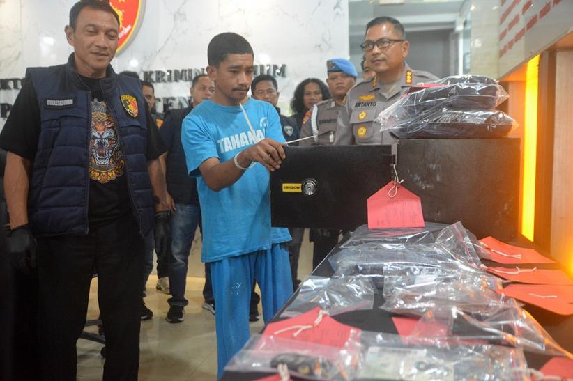 Modus Residivis Pembobol Brankas, Sembunyi di Dalam Toko hingga Tutup - Bagian 1