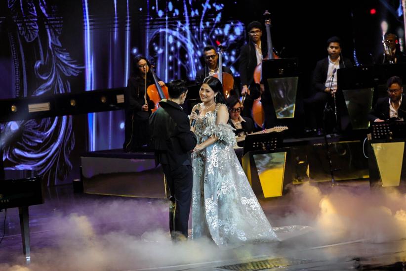Momen Romantis Shabrina Duet Bareng Afgan di Grand Final Indonesian Idol - Bagian 2