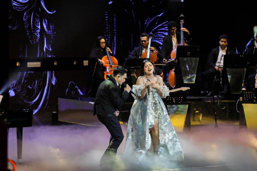 Momen Romantis Shabrina Duet Bareng Afgan di Grand Final Indonesian Idol - Bagian 1