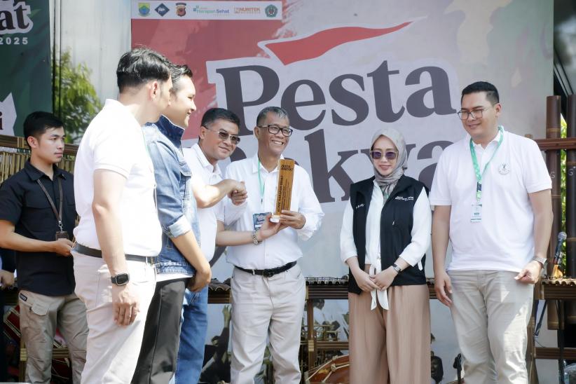 Gelar Pesta Rakyat Cianjur, Wagub Erwan Apresiasi Nuritek dan Klinik Harapan Sehat  - Bagian 4