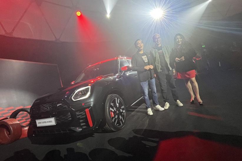 Tampilan Terbaru 5 Model MINI John Cooper Works, Termurah Rp1,2 Miliar!  - Bagian 2