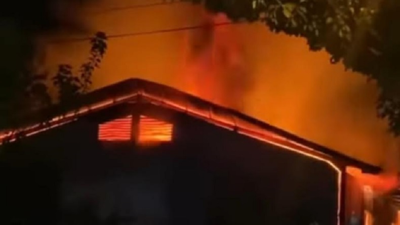 Gudang Pabrik Rokok di Malang Terbakar, Kerugian hingga Miliaran Rupiah