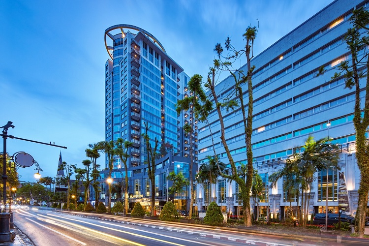 title Dekat ke Banyak Atraksi Menarik, éL Hotel Bandung Pilihan Tepat untuk Liburan Keluarga Dekat ke Banyak Atraksi Menarik, éL Hotel Bandung Pilihan Tepat untuk Liburan Keluarga